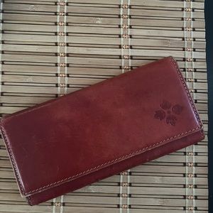 Patricia Nash cranberry leather snap button 3 fold wallet